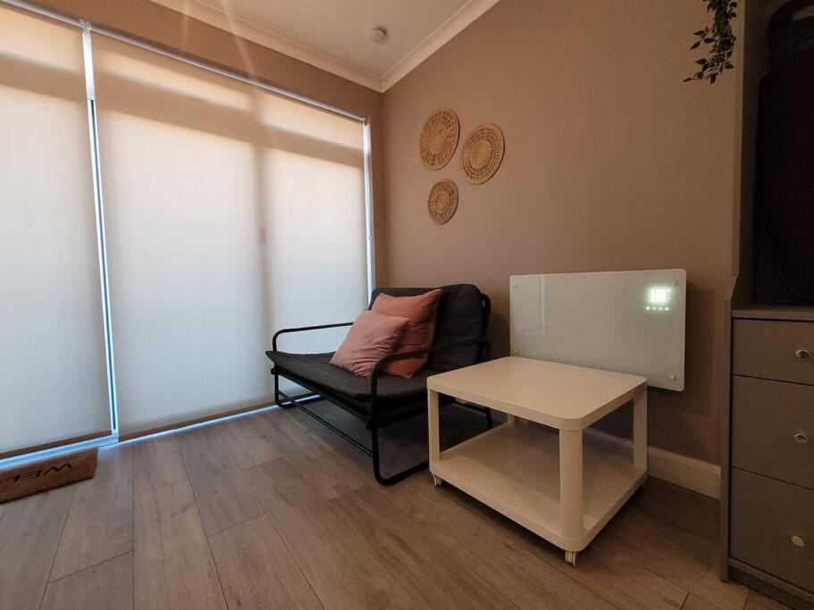 Cosy & Convenient Space Near M1, Em Airport & City Nottingham Extérieur photo
